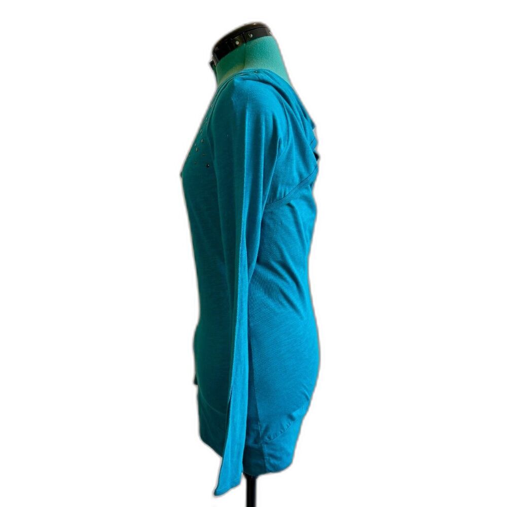 Eyelash Couture teal blue long sleeve top with metallic studs. Size large
